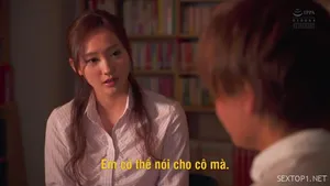 MYLF - Bà mẹ tóc nâu nóng bỏng bị xuất tinh vào âm đạo